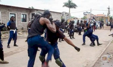 Kinshasa : la police va désormais interpeller toute personne qui publie des vidéos de bavure de ses agents