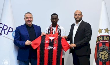 Foot - Mercato : L'ancien joueur de Mazembe Glody Likonza officiellement présenté par l’USM Alger 