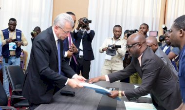 Bureau du Sénat : Le MLC remplace la candidature de Jean Bamanisa par celle de Françoise Bemba