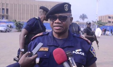 Violence d'une femme à Kinshasa: Blaise Kilimbalimba  arrête les policiers