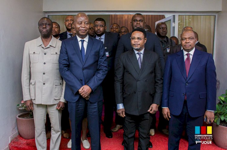Consultations politiques: Adolphe Muzito propose une hausse du budget pour les FARDC
